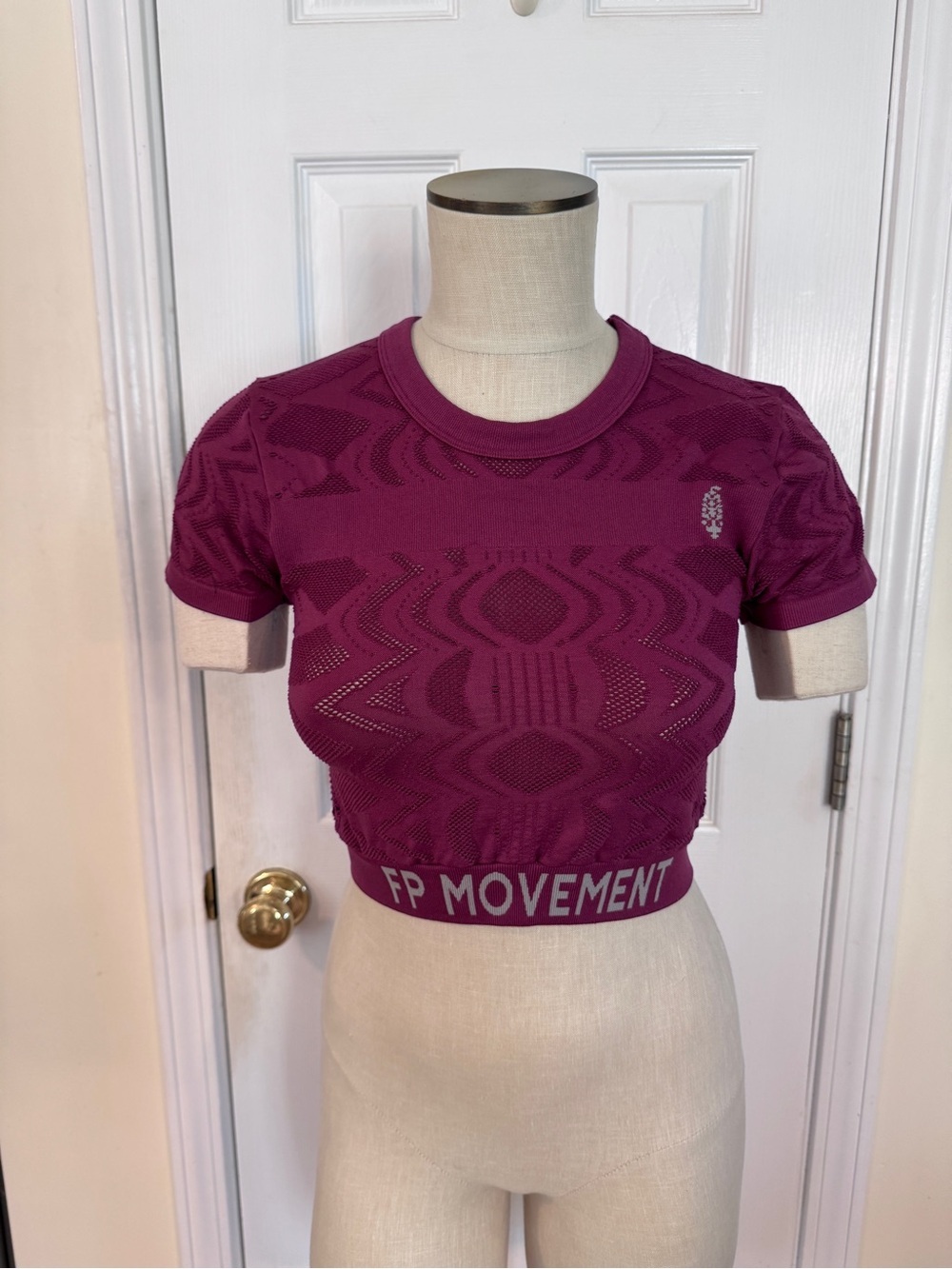 FP Movement Seamless Open Back Crop Top Purple Short Sleeve Activewear Yoga M